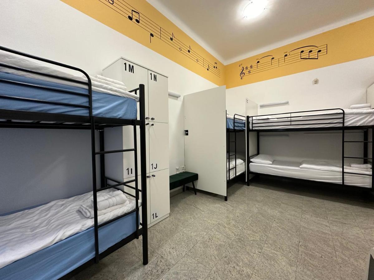 Hostel Opera Любляна Экстерьер фото
