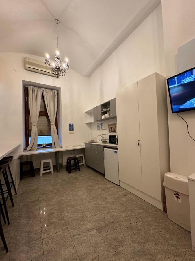 Hostel Opera Любляна Экстерьер фото